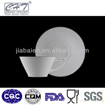 Bone china porcelain tea cup and saucer set wholesale